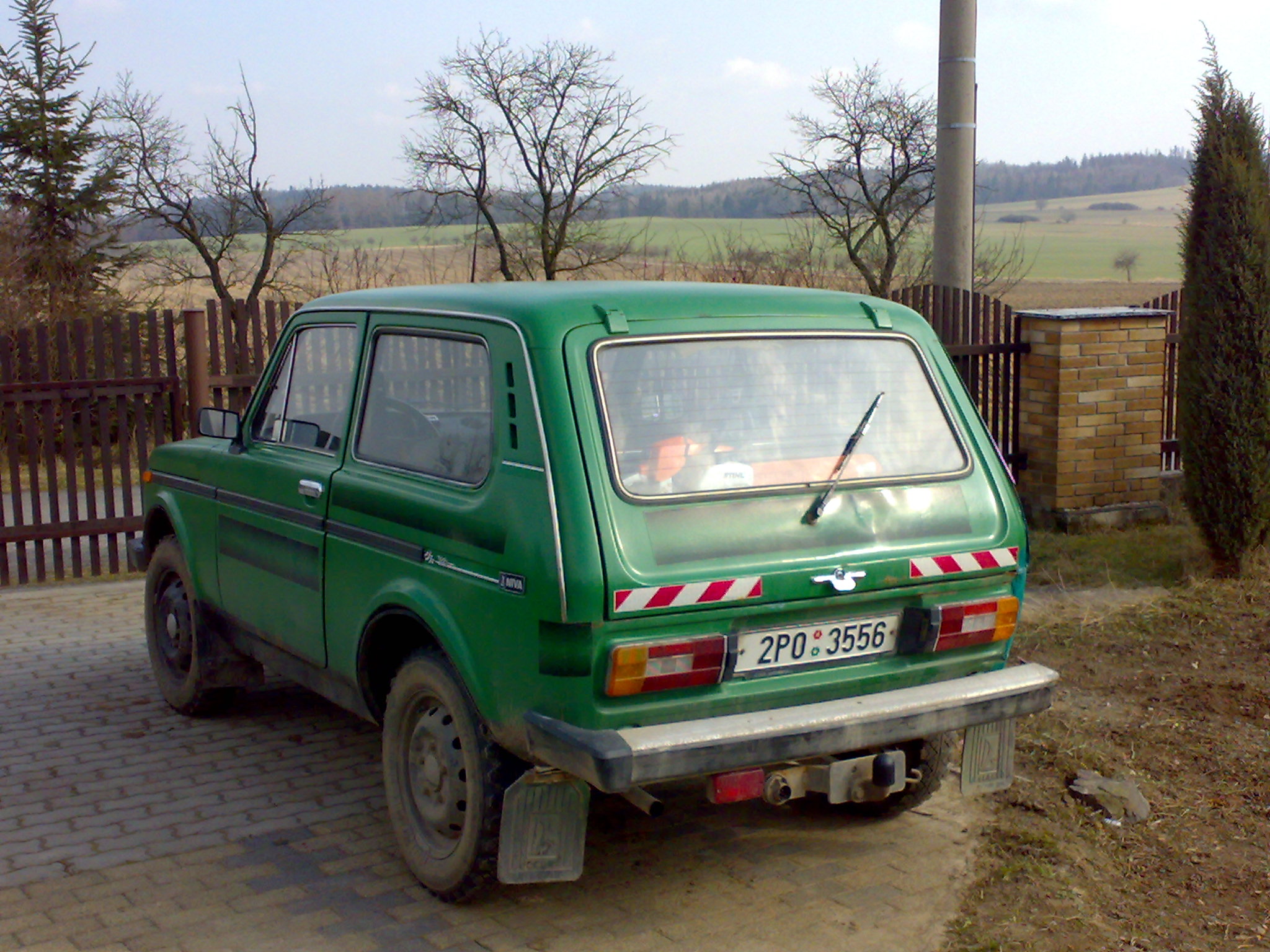 Niva - zadek.jpg